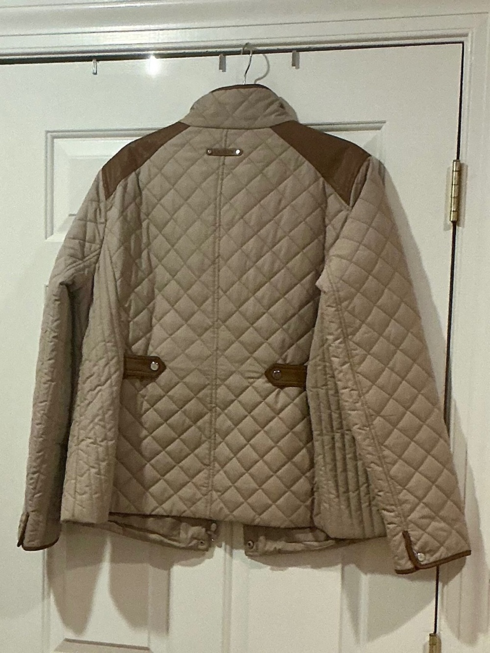 Lauren by Ralph Lauren Quilted Barn Jacket, Tan, XL - Picture 2 of 4